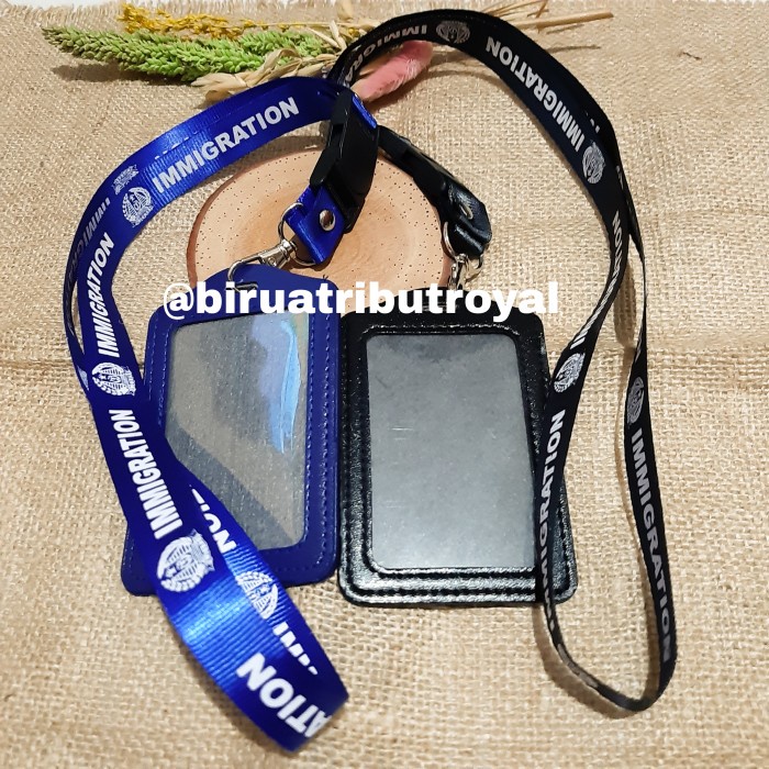 

Spesial Id Card Holder Semi Kulit Imigrasi Dan Tali Id Card Trendi