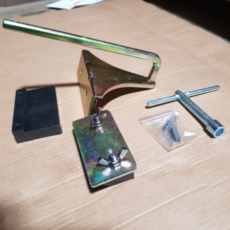 BULL mesin pasah kayu BL 0800 red