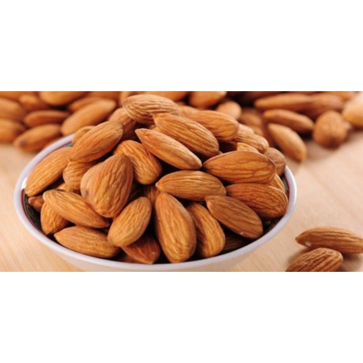 

Kacang Almond