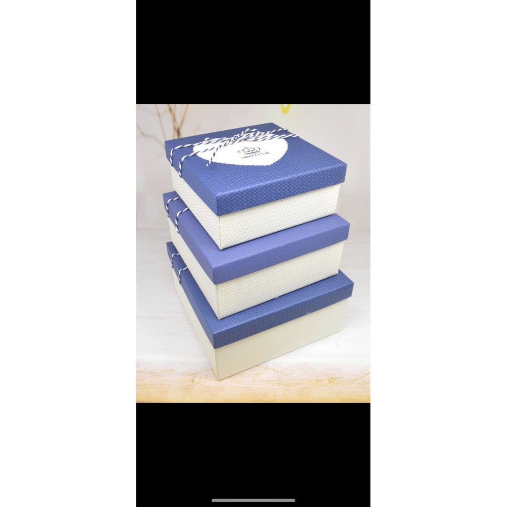 

Order Langsung Gift box kotak besar 19.5x19.5 cm Limited