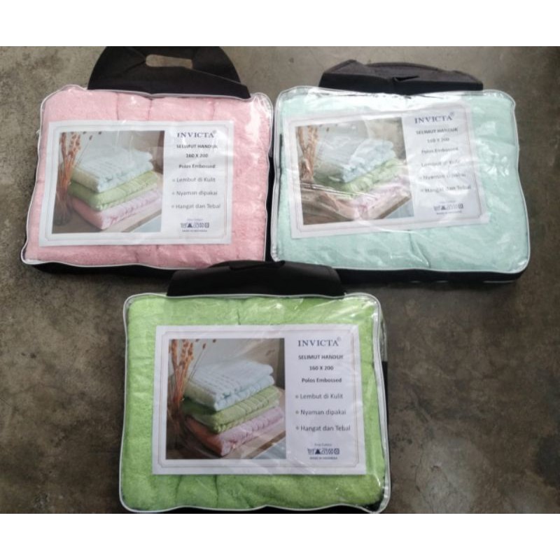 Selimut Handuk Polos Invicta