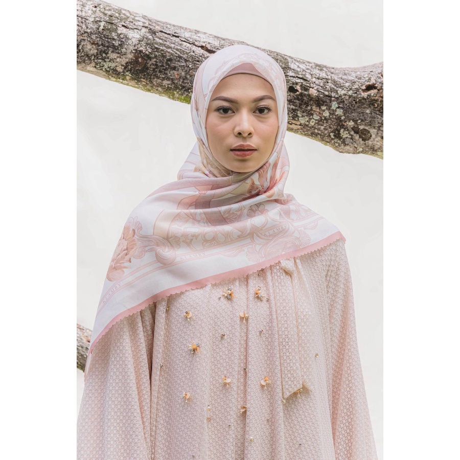 Thalia Scarf by Wearing klamby