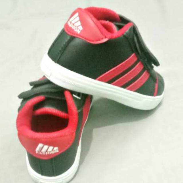 Sepatu Anak Laki-laki/ Size 22-30