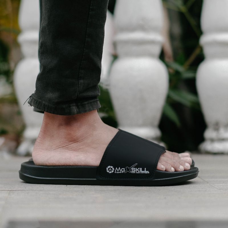sandal slide / sandal slop maxskill super premium-Slid hitam polos