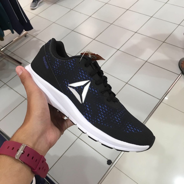 harga sepatu reebok di sport station