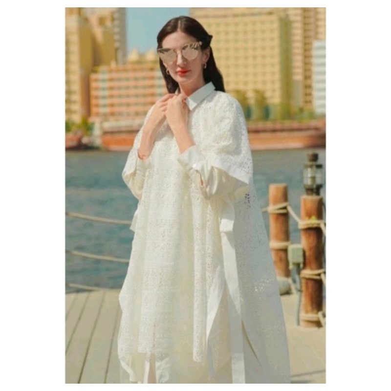 PRELOVED hannah lace outer white benang jarum