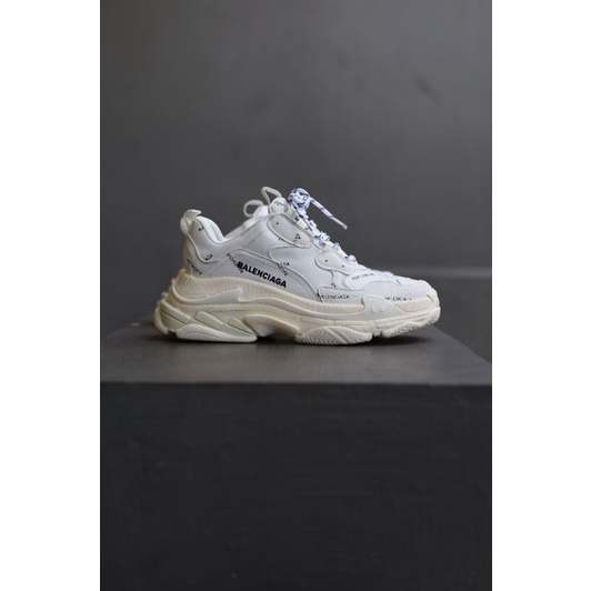 Balenciaga Triple S White
