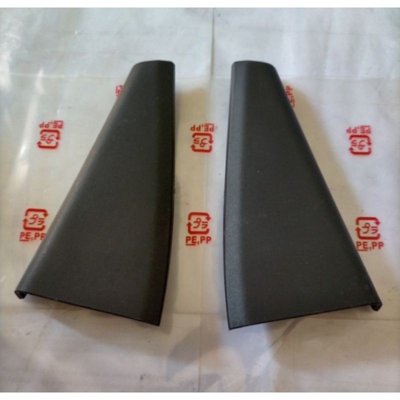garnish pilar segitiga pintu belakang bagian dalam mobil Honda jazz RS GK5 jezz gen 3 THN 2014-2019 