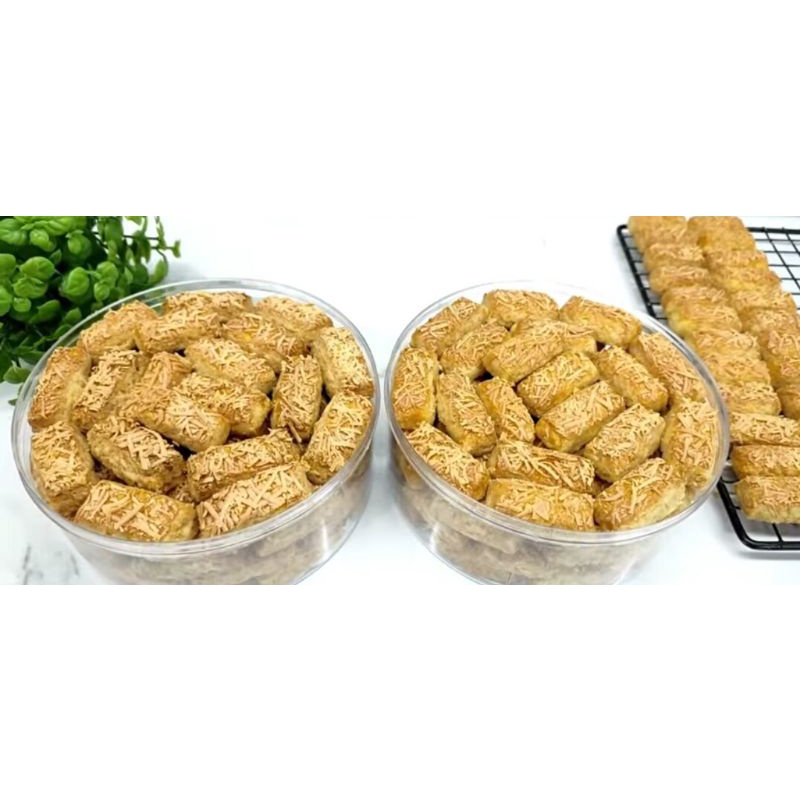 

Kue Kastengel MZ2SHOPE