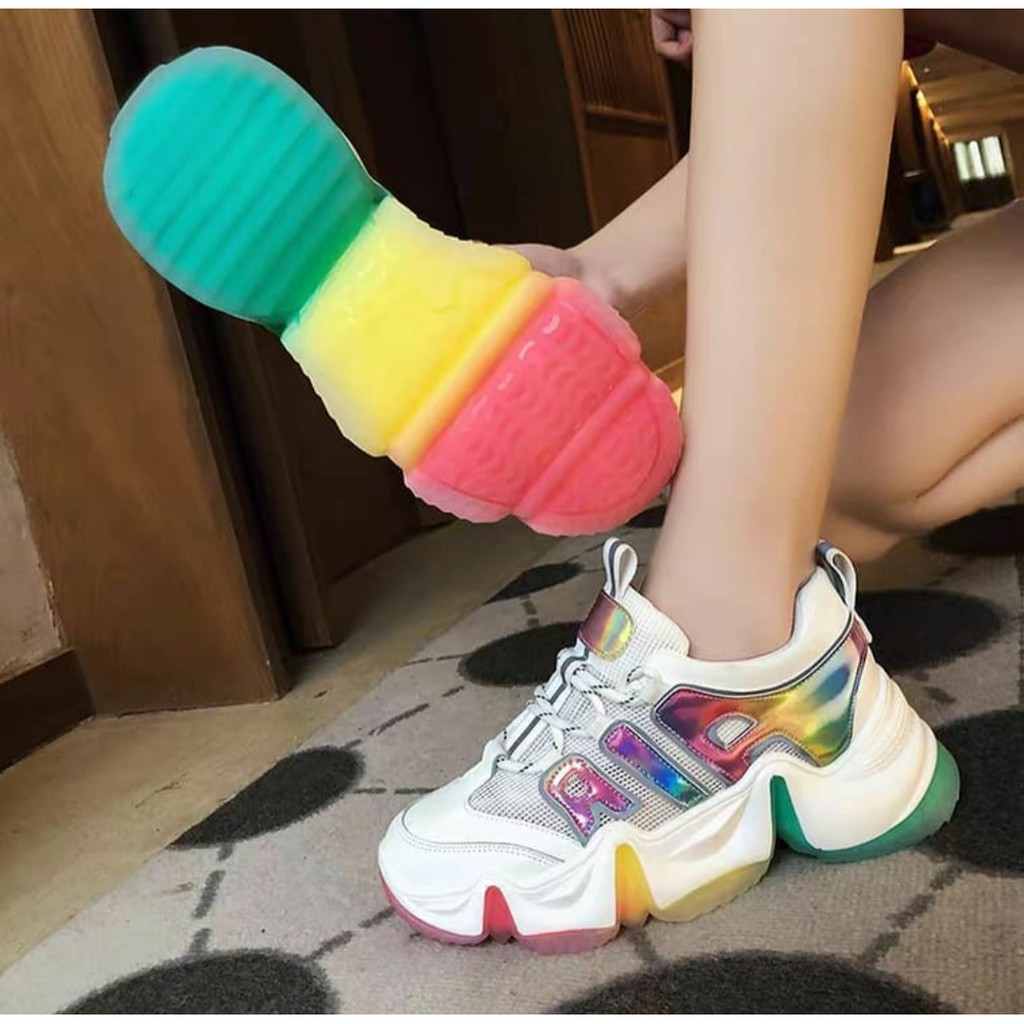 Sneakers Wanita Hologram Dimensi AS120