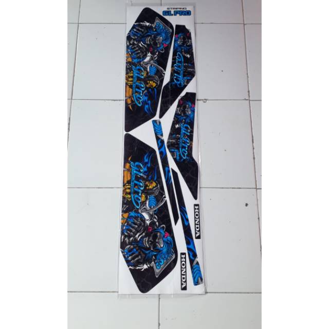 Striping sticker variasi GL PRO motif tengkorak hitam biru