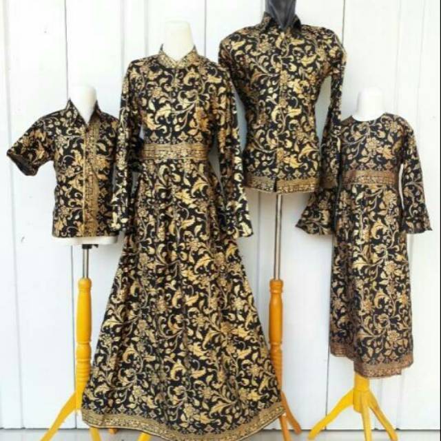 Couple Keluarga batik Prada