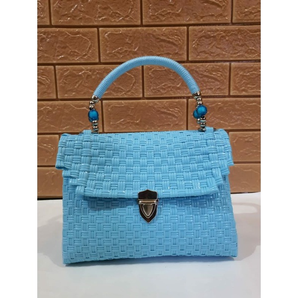 TAS ANYAMAN PLASTIK/TAS JALI ANYAM/HAND BAG ANYAM/TAS KEKINIAN