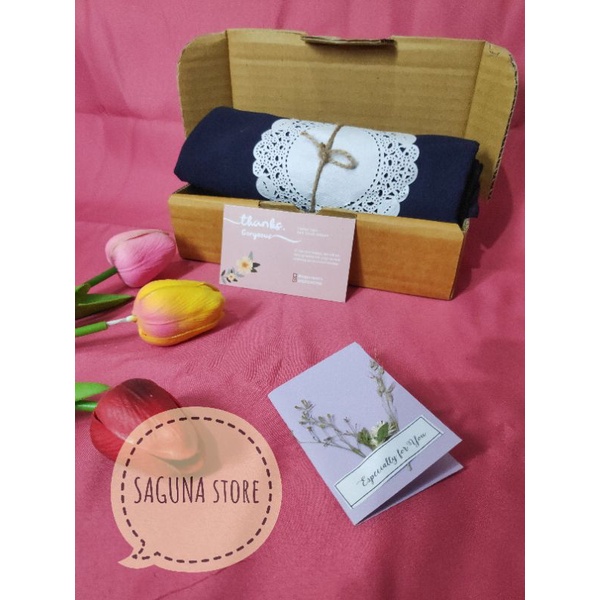 

Hampers Hijab/Pashmina Sabyan Diamond/Kado Wisuda/ Ulang Tahun/Gift Box/Graduation Gift/Lebaran