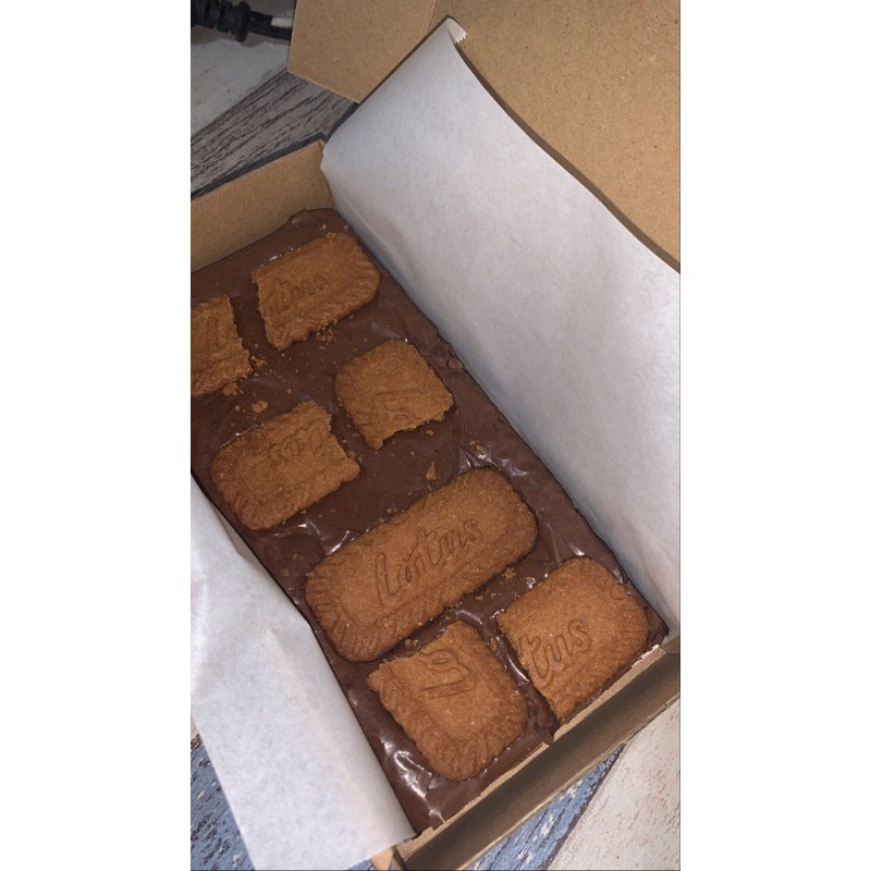 

Brownie by @jajanin.sih SIZE M (20x10)