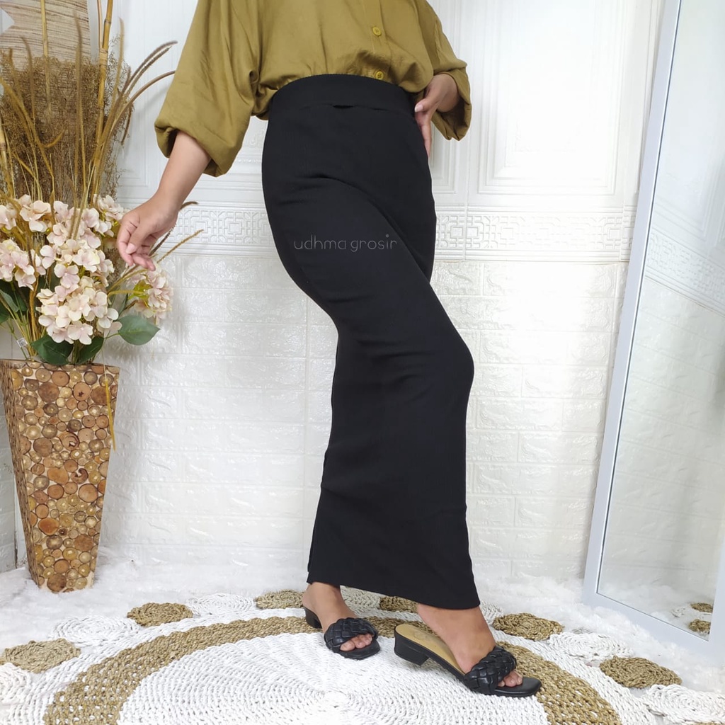 ROK SPAN PANJANG BAHAN RAJUT KNIT