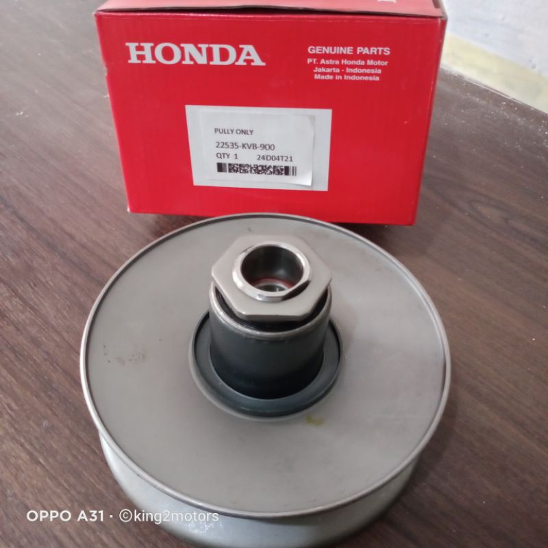 Pulley Puli Belakang Set Vario 110 Karbu Vario Techno 110 Original
