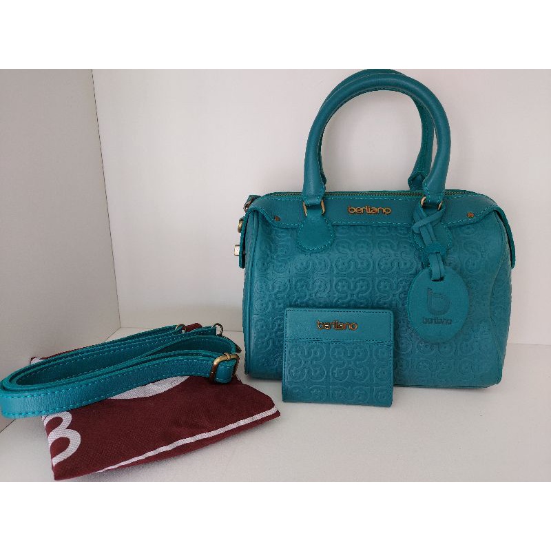 Preloved Berliano Bennet Parai Tosca