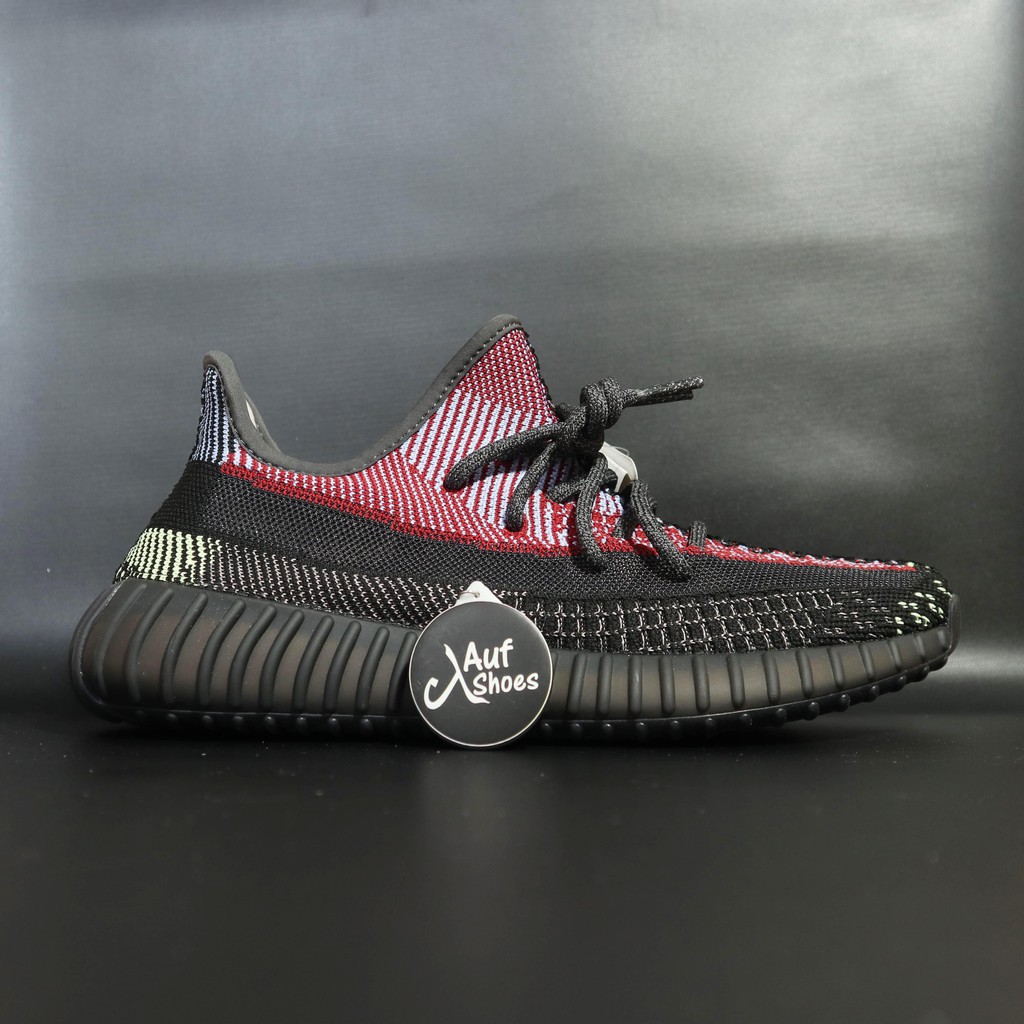 reflective yeezy yecheil