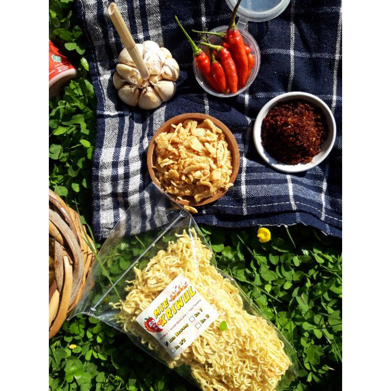 

Mie Kriwul Asin Bawang