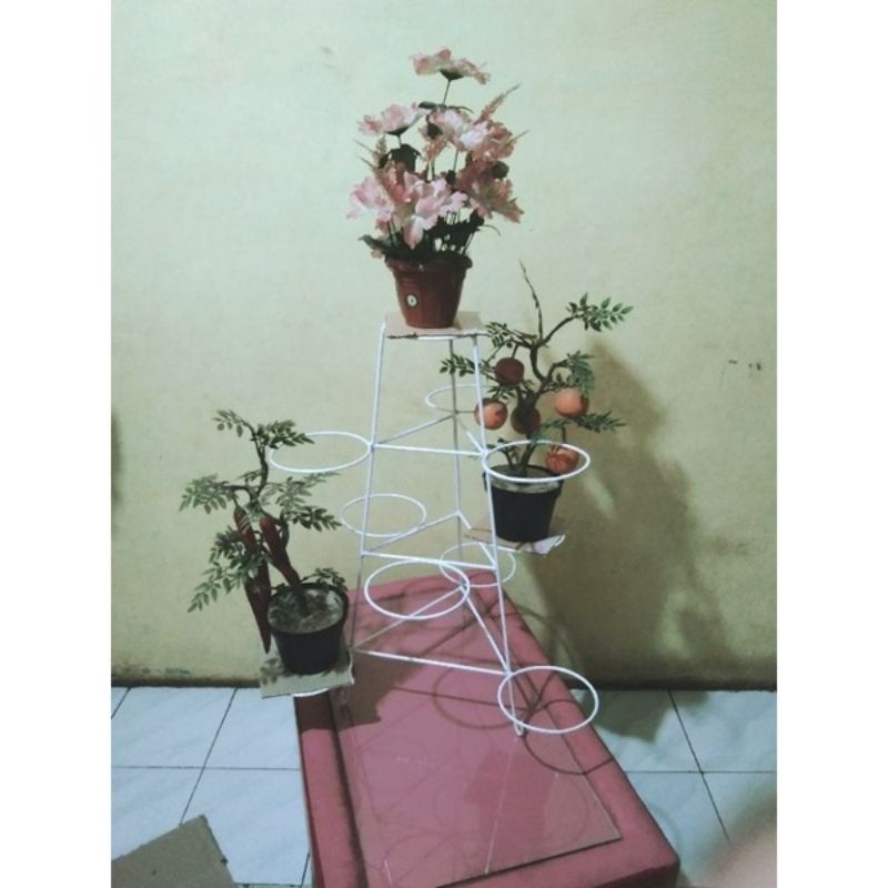 Standing rak pot bunga lobang 10 diameter 15cm