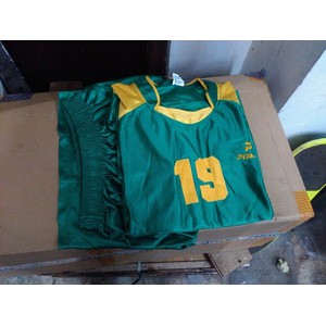 Penalti Kostum Tim Bola 18 Stel