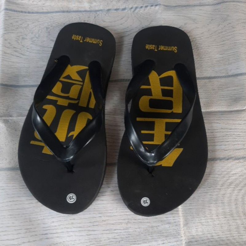 SANDAL JEPIT PRIA MOTIF SM TASTE CHINA
