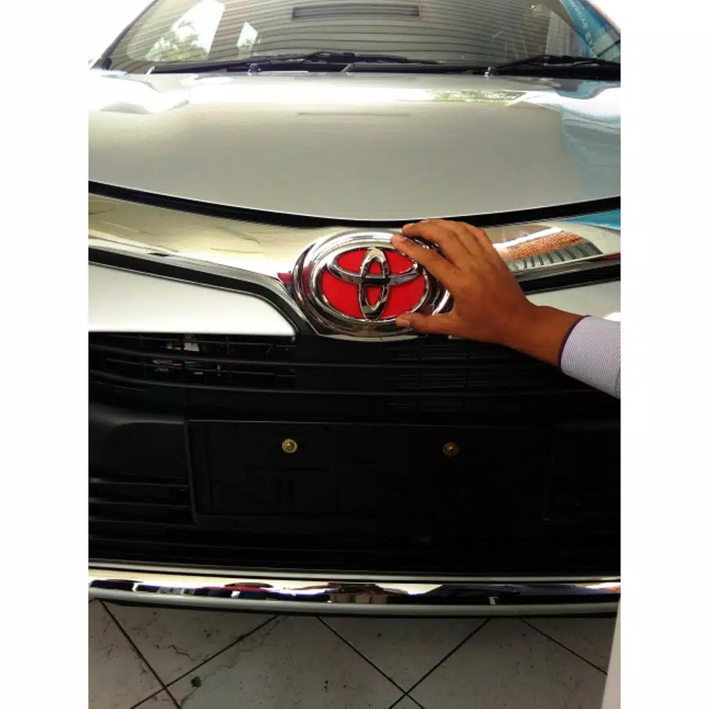 Logo/Emblim Variasi Toyota Merah Agya depan/belakang