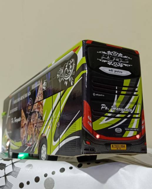 miniatur Bus bis / mainan bus bis Haryanto Jetbus 3 Liivery Wayang Gunungan + Lampu