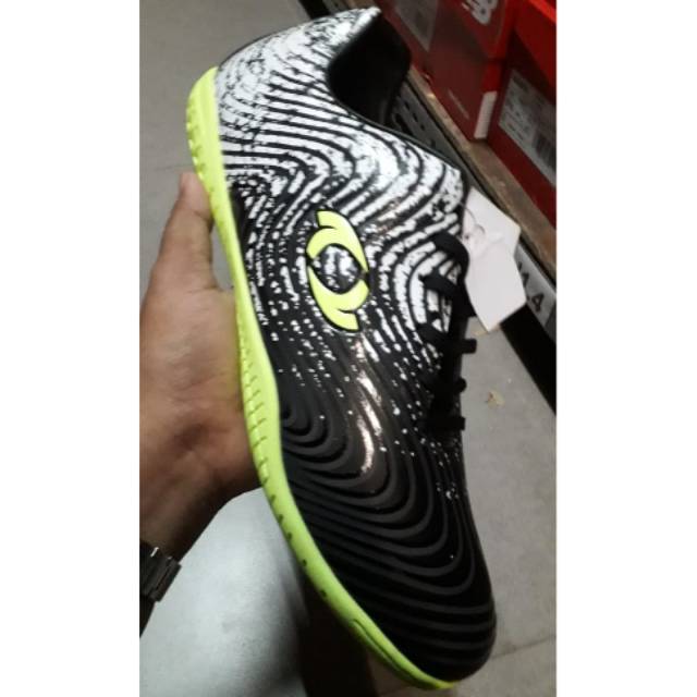 Astec sepatu futsal
