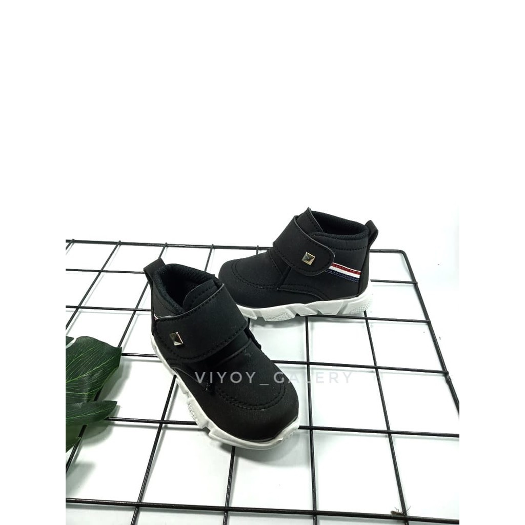 Sepatu Anak laki Laki Sneaker Sporty  Sepatu Anak Casual Terbaru dan Termurah 22-30 /DIT-03
