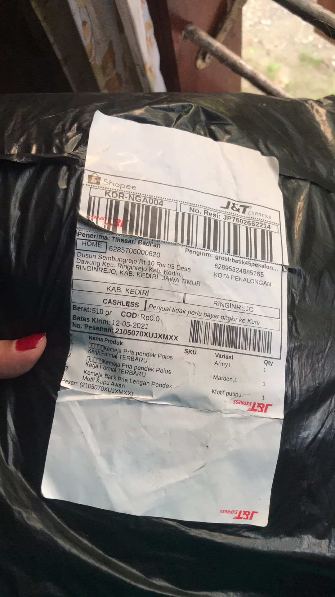 Kemeja Batik Pria Lengan Pendek Motif Kupu Awan