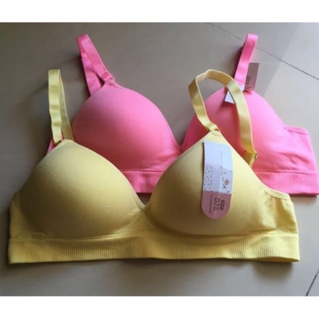 Bra sport young heart yellow 45.000 (belum ongkir)