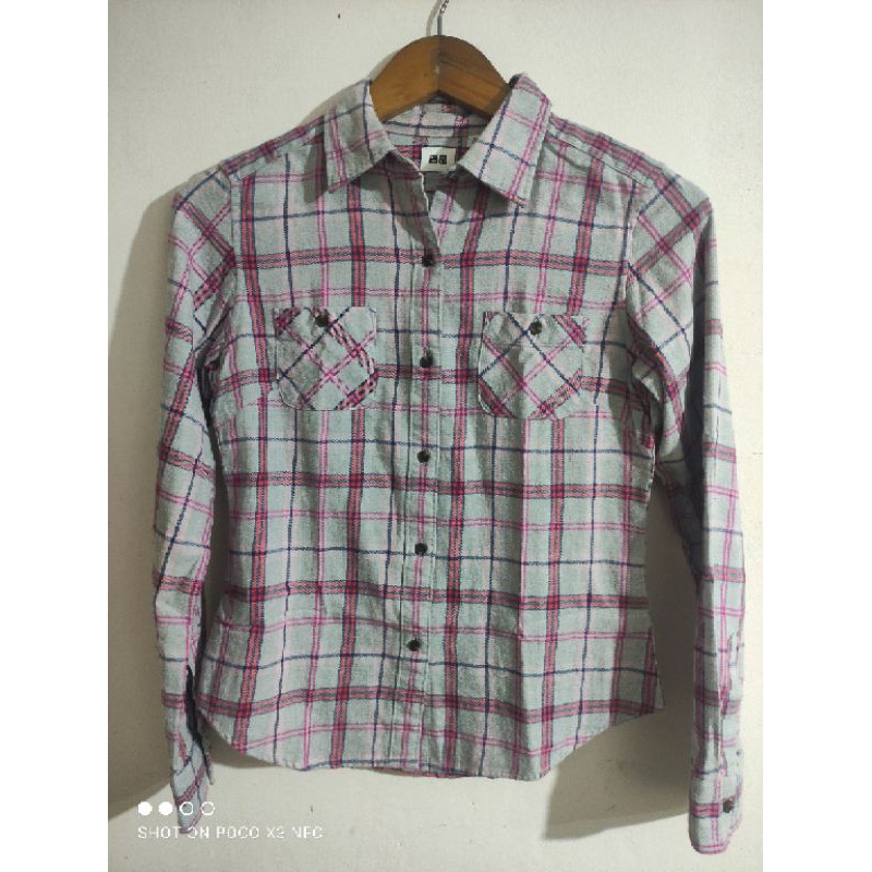 Flannel UNIQLO Second Original / Flannel UNIQLO Cewek Second Original / Flannel UNIQLO Original