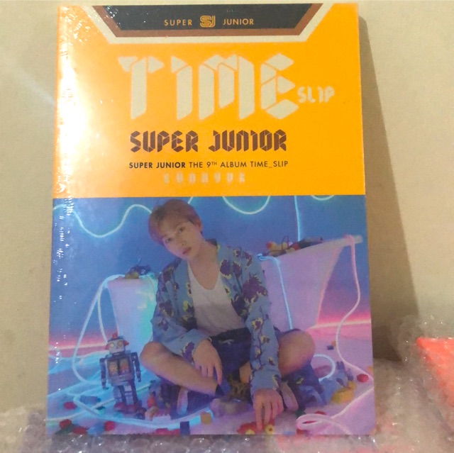Super Junior Time Slip Album (Eunhyuk Version)