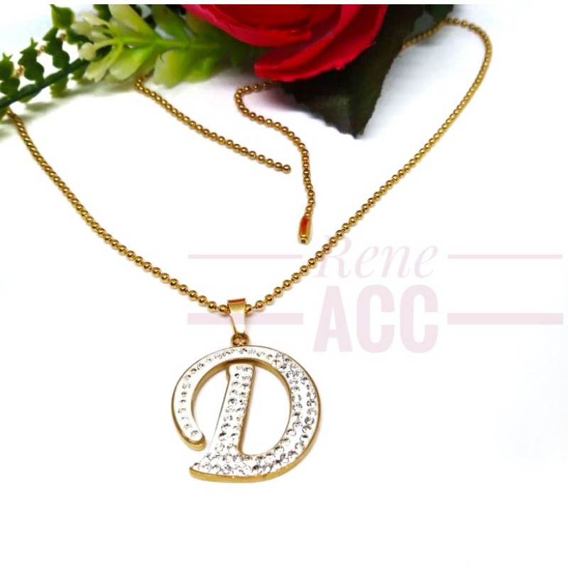 Kalung Huruf Titanium gold full zircon anti karat