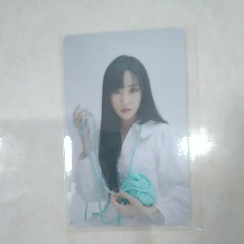 photocard gfriend yuju LABYRINTH