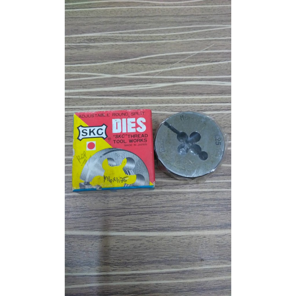 

SKC ADJUSTABLE ROUND SPLIT DIES M6 X 1.25