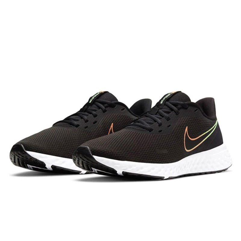 nike revolution men