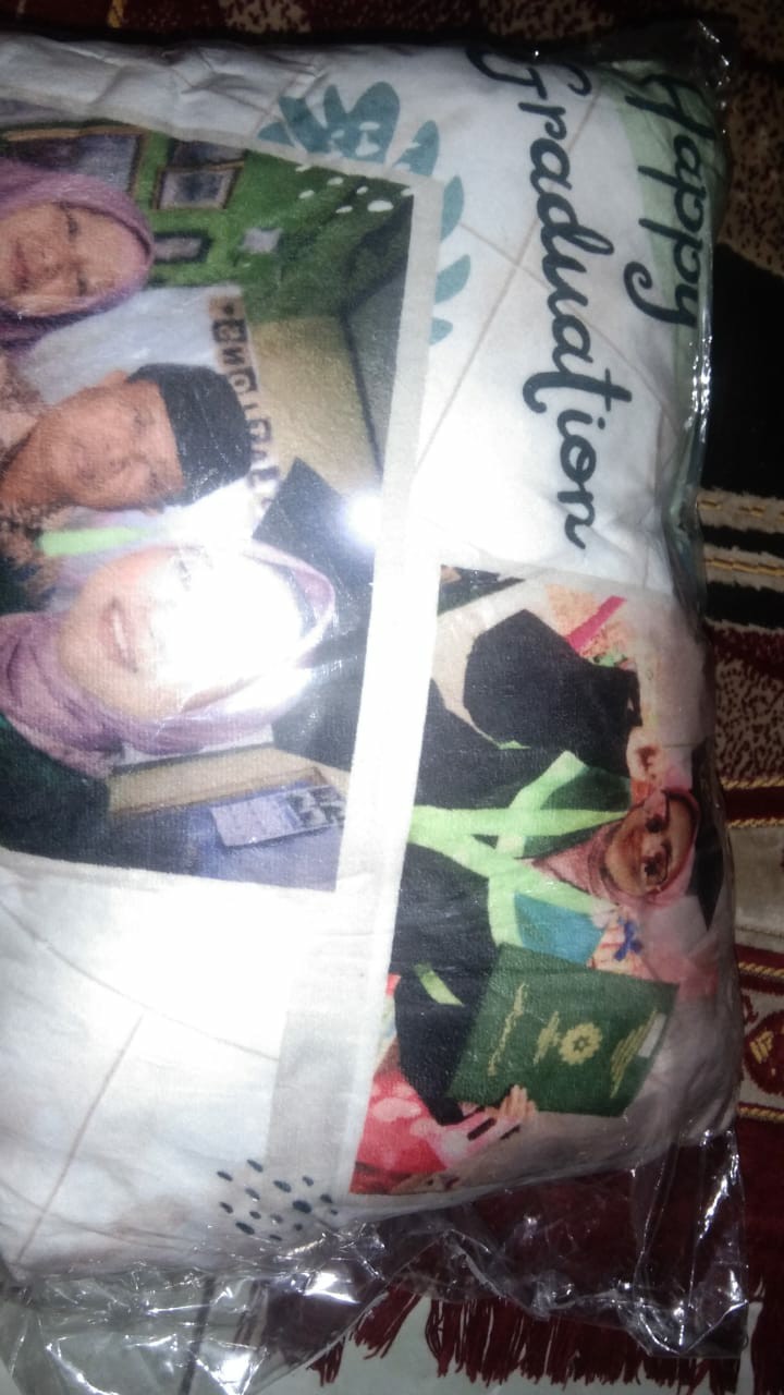 [free Desain] Gift Bantal Custom Foto Wedding Birthday Graduation 1 Hari Jadi Murah