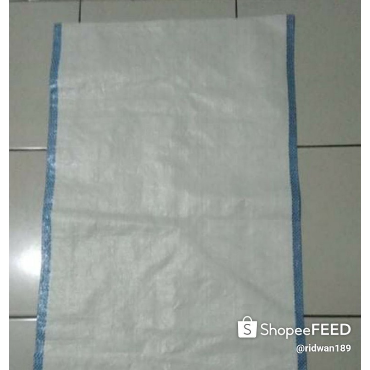 

karung beras 45x75cm kondisi BARU ISI 25 Pcs