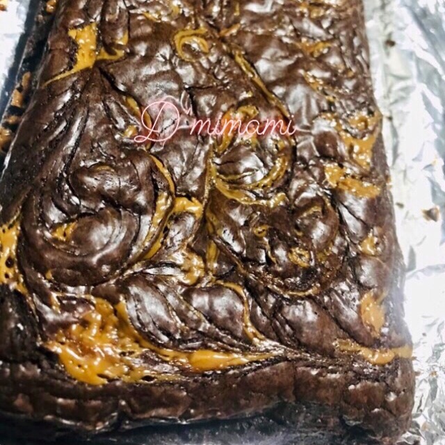 

SALTED CARAMEL / #BROWNIES #FUDGYBROWNIES #BROWNIESBANDUNG