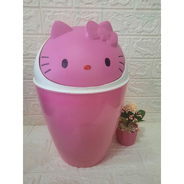 TEMPAT SAMPAH - TEMPAT SAMPAH KARAKTER - TEMPAT SAMPAH HELLO KITTY - TEMPAT SAMPAH MINI - TEMPAT SAMPAH INJAK - TEMPAT SAMPAH MOBIL - TEMPAT SAMPAH KAMAR - TEMPAT SAMPAH JUMBO - TEMPAT SAMPAH BESAR - TEMPAT SAMPAH MURAH - HELLO KITTY PINK- PANDA CL