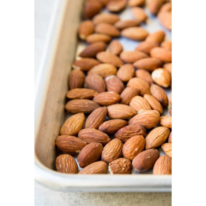 

54eh Almond Kupas Panggang Original / Roasted Almond Plain 60Jh