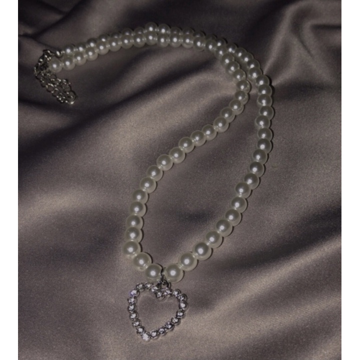 Love pearl necklace