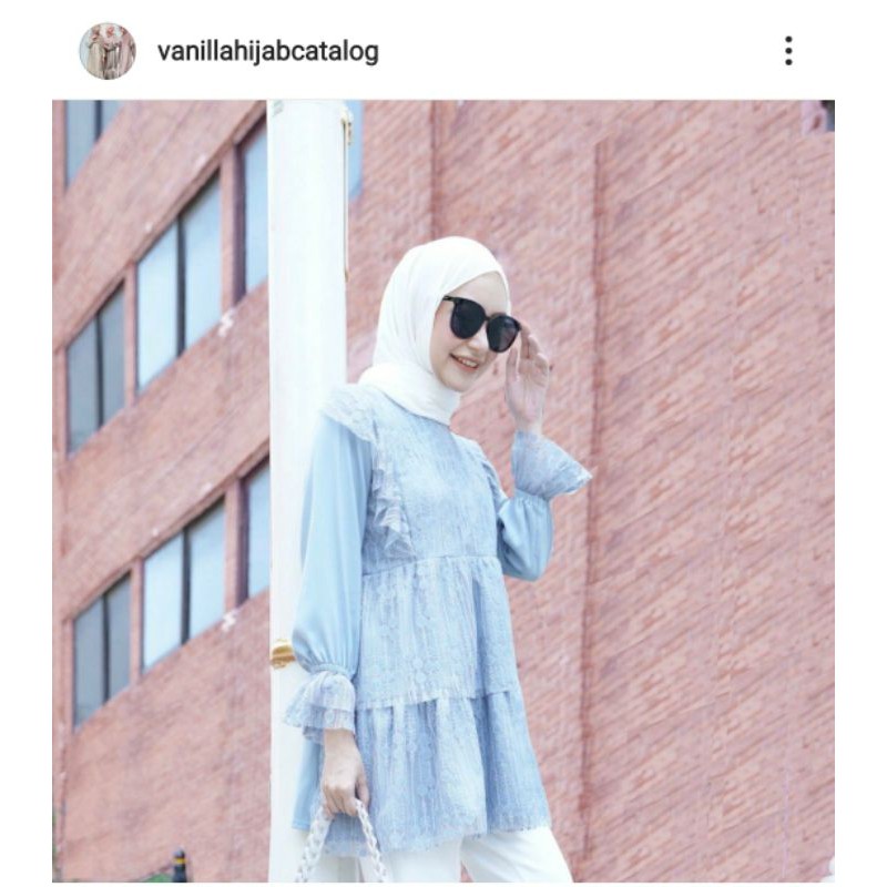Alice Blouse Blue L by Vanilla Hijab
