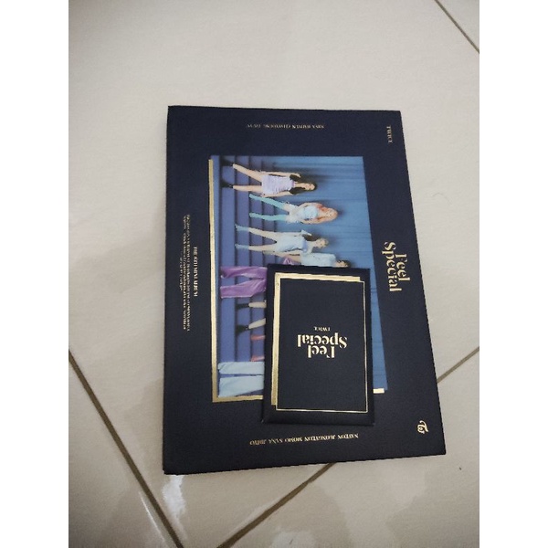 

Album twice fell special