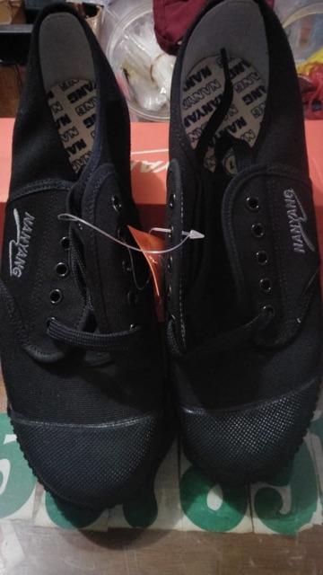 Sepatu Takraw Nanyang