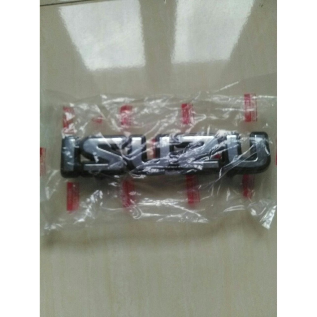 Emblem isuzu di grill panther kotak