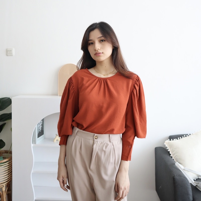 MSMO Denise Blouse Puffy Sleeve / Atasan Wanita / Blouse Wanita / Kaos Wanita / Top Wanita / Blouse Wanita-Terracotta